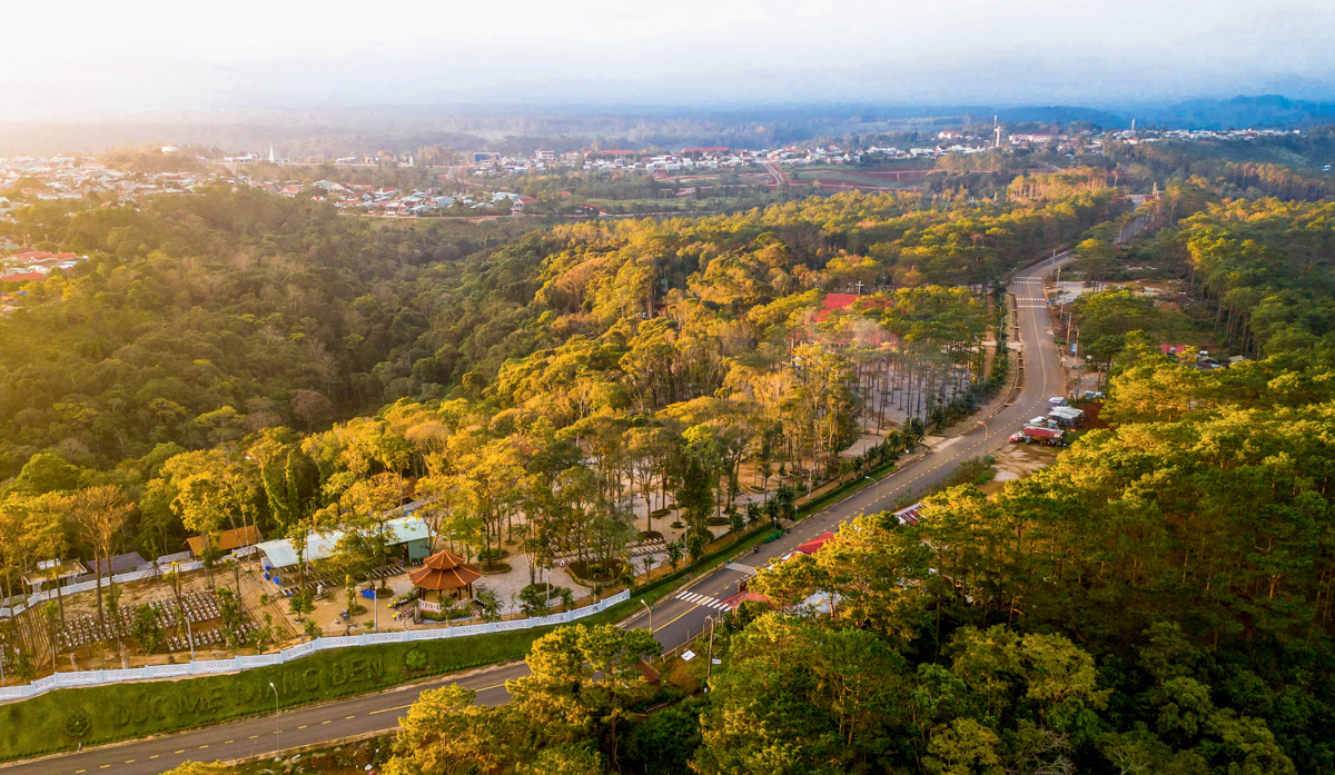Thiết kế, thi công khách sạn tại Măng Đen